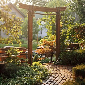 This Asian-inspired arbor would be a perfect element in any garden. I would incorporate many oriental elements in both the landscape and the inside decor of my dream home. The simplicity is absolutely elegant. Backyard Japanese Garden, Japanese Garden Backyard, Japanese Gardens Design Ideas, Arbors Trellis, Japanese Garden Design, Asian Garden, Garden Arbor, Garden Design Ideas, Beautiful Flowers Garden