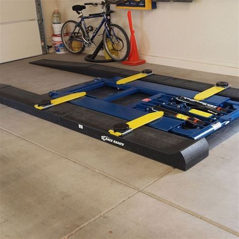 4" Car Lift Ramps | Race Ramps Diy Car Ramps, Hydraulic Car Ramps, Garage Car Lift, Vw T3 Doka, Hydraulic Car Lift, Garage Lift, Hydraulic Cars, Car Ramps, Car Lift