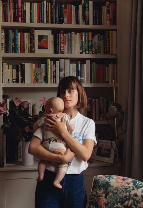 A portrait of Alice Vincent and her son Corin, photographed at their South London home for 'Creative Mothers'. Environmental Portraits Women, People At Home Photography, Alice Vincent, Writer Portrait, Environmental Portrait Photography, Woman Holding Baby, Camera Portrait, Environmental Portrait, Portrait Collage