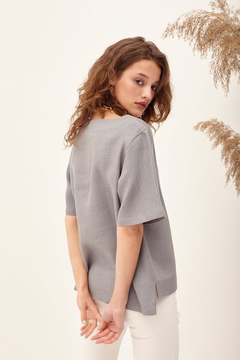 "Grey Linen Shirt, Gray Blouse,  Pure Linen Clothing,  Loose Linen Shirt, Linen Boxy Top, Linen Shirt Women, Flax Linen Shirt, Oversized Linen Top, Loose Blouse, Linen Blouse, Linen Tops, Linen Shirt, Linen Clothing More: https://www.etsy.com/shop/SaikoEcoStore?ref=seller-platform-mcnav Very simple and very pretty t-shirt design, super easy to combine with your other softened linen pieces. Loose blouse comes with short sleeves and dropped shoulders for fully comfortable and effortlessly stylish Linen Boxy Top, Loose Linen Shirt, Cream Linen Pants, Linen Shirt Women, Minimalist Fashion Photography, Loose Linen Pants, Linen Camisole, Organic Clothes, Ootd Poses