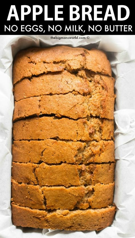 Applesauce Bread recipe made with NO eggs, NO milk, and NO butter! This moist and tender apple bread is completely vegan and gluten free! Recipe Using Applesauce, Applesauce Bread, Homemade Applesauce, Desserts Vegan, Apple Bread, Vegan Bread, Unsweetened Applesauce, Quick Bread Recipes, Bread Recipes Sweet