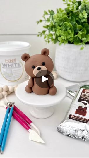 How To Make Bear Fondant, How To Make A Fondant Teddy Bear, Fondant Bear Tutorial, Fondant Bear, Fondant Teddy Bear, Bear Cake Topper, Teddy Bear Cakes, White Polar Bear, Buttercream Cake Decorating