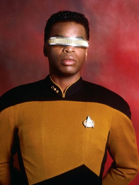 Levar Burton as Geordi La Forge in Star Trek The Next Generation Geordi La Forge, Star Trek: Voyager, Star Trek Crew, Star Trek Cast, Star Trek Tv, Star Trek Images, Star Trek Series, Star Trek Characters, Star Trek The Next Generation