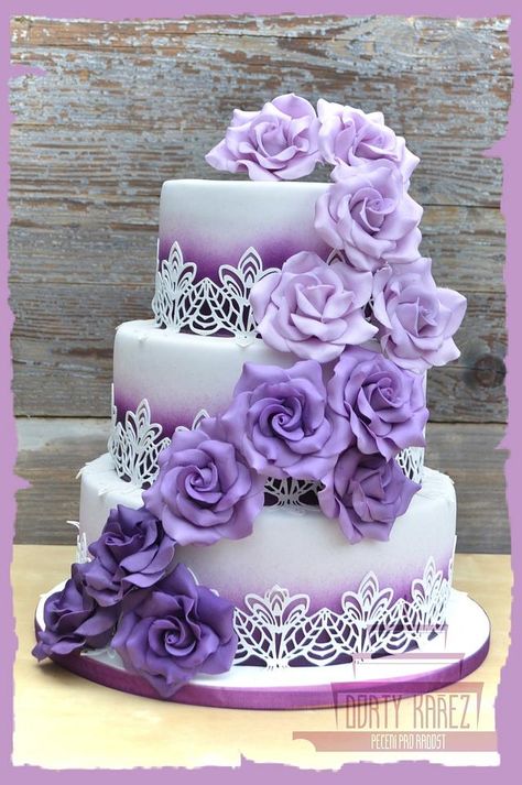 White-purple wedding cake with sugar roses. The first time I received a message of thanks from the bride on wedding day. Fancy Cake Designs, Purple Flower Cake, Message Of Thanks, Bride On Wedding Day, Super Torte, Lila Party, Quince Cakes, Lavender Wedding Cake, Purple Wedding Cake