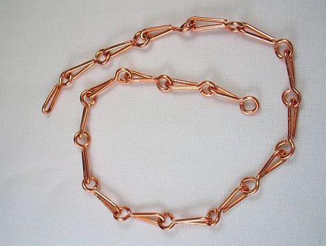 Chain Links Jewelry, Wire Chain Links, Diy Chain Necklace, Handmade Chains, Jewelry Links, Copper Chain Necklace, Wire Jewelery, Jewelry Box Mirror, Wire Jewelry Making