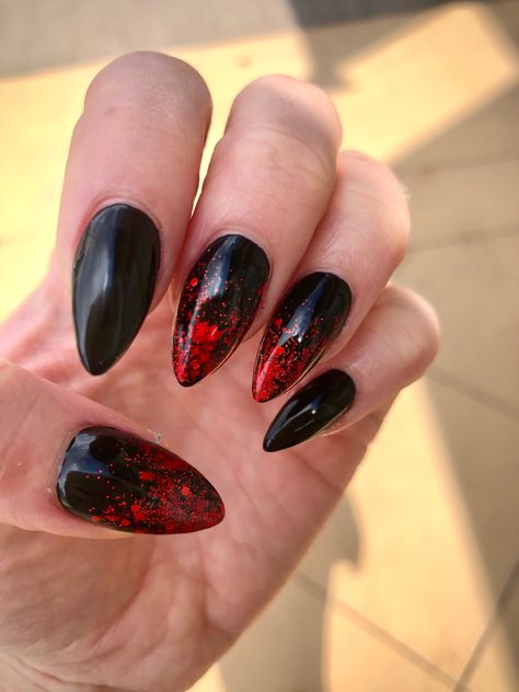 Black And Red Glitter Nails, Red Ombre Nails, Red Nails Glitter, Goth Nails, Red Foil, Red Nail, Red Ombre, Foil Nails, Marble Nails