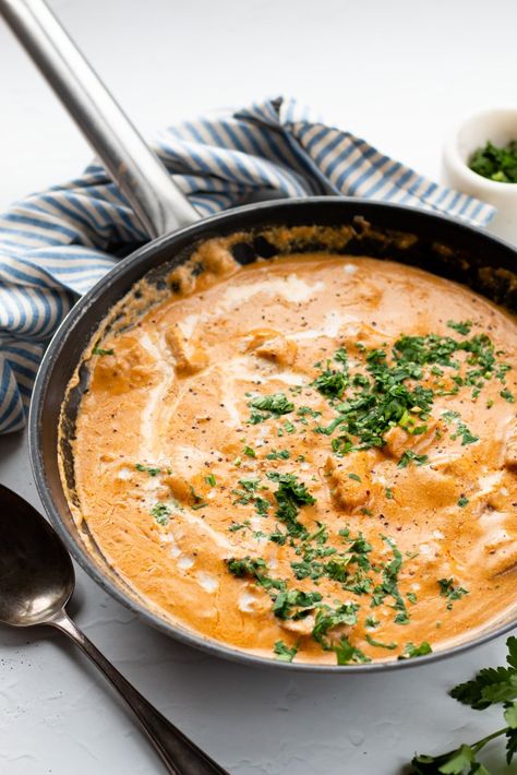 Creamy Tofu & Cashew Curry - from a small kitchen Tofu Cashew, Instant Pot Butter Chicken, Cashew Curry, Marinated Chicken Thighs, Cashew Sauce, Best Curry, Steamed Cauliflower, Butter Chicken Recipe, Baked Tofu