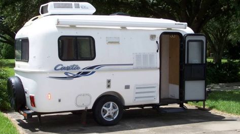 Bathroom Trailer, Casita Travel Trailers, Used Campers, Small Camper Trailers, Small Camping Trailer, Lightweight Travel Trailers, Small Camper, Small Travel Trailers, Small Rv