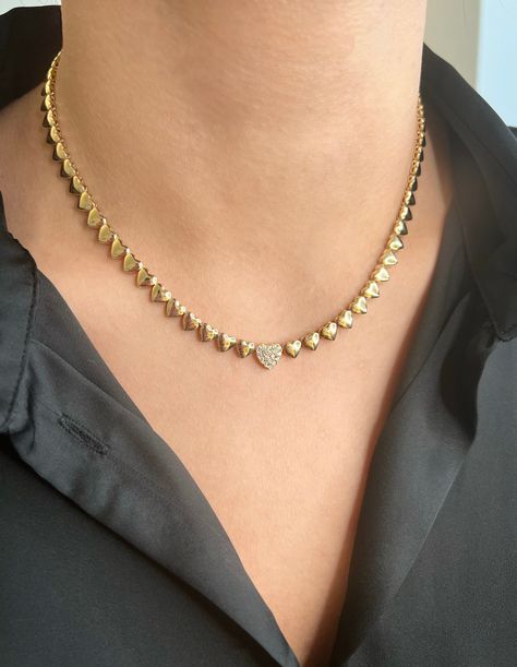 "𝓦𝓮𝓵𝓬𝓸𝓶𝓮 𝓽𝓸 𝓛𝓲𝓸𝓷𝓱𝓮𝓪𝓻𝓽 𝓳𝓮𝔀𝓮𝓵𝓻𝔂 𝓢𝓱𝓸𝓹 ♥ Gorgeous Multi Heart Chain Necklace, crafted in 14K Gold with diamonds *Please check measurements below, items may appear larger on the screen. Diamond Heart Measurements: 7.5mm x 7.5mm Heart Link Measurements: 5mm Length: 14\" plus 2\" (16\") Lobster Clasp ITEM DETAILS Made to Order/Custom Order 14-karat Gold Arrives in a Beautiful Jewelry Box. PRODUCT LEAD TIME Most of our products are 'made to order' resulting in different lead Diamond Necklace Gold, Heart Chain Necklace, Blink Blink, Heart Center, Heart Necklace Diamond, All Heart, Yellow Gold Necklace, Heart Chain, Cartoon Girl