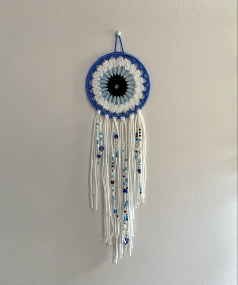 Crochet Evil Eye Blanket Pattern, Crochet Evil Eye Dream Catcher, Evil Eye Room Decor Aesthetic, Crochet Evil Eye Car Hanging, Crochet Things For Room, Evil Eye Dreamcatcher, Crochet With Beads Projects, Crochet For Room Decor, Crochet Dreamcatcher Pattern Free Easy