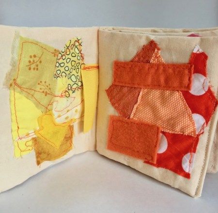 Baby sensory book sewing hacks Fabric Sensory Book, Fabric Sensory Play, Sewing Sensory Toys, Soft Books For Babies Diy, Diy Fabric Book, Baby Books Diy, Book Sewing, Cloth Books, Kids Clothes Diy