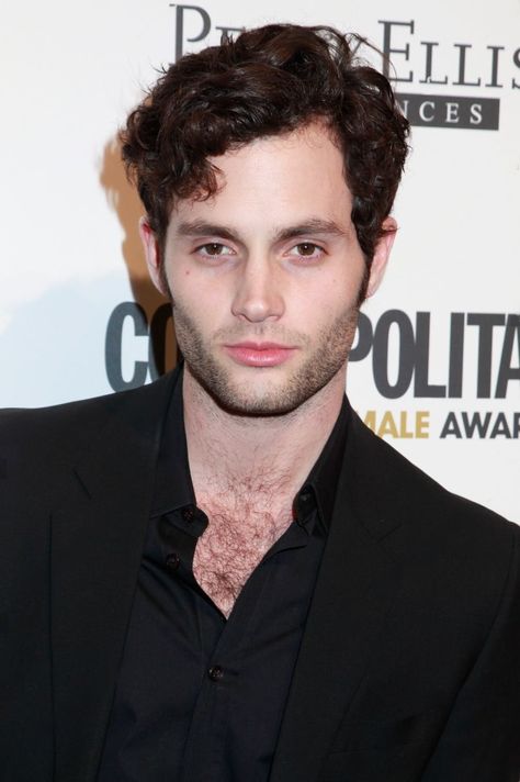 Penn Badgley Icon, Pen Badgley, Joe Goldberg, Dan Humphrey, Men Haircut Curly Hair, Penn Badgley, Zoo Wee Mama, I Have A Crush, Shirtless Men