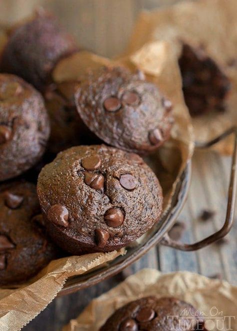 Double Chocolate Banana Applesauce Muffins are perfect for those days when you wake up with a chocolate craving. Easy, delicious and made without oil, butter, or eggs. The perfect breakfast or brunch recipe!| MomOnTimeout.com | #vegetarian #vegan Banana Applesauce Muffins, Applesauce Muffin Recipe, Chocolate Peanut Butter Muffins, Mini Banana Muffins, Double Chocolate Chip Muffins, Peanut Butter Muffins, Applesauce Muffins, Peanut Butter Banana Muffins, Banana Cookies