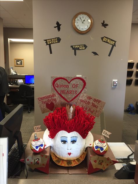 Our Queen of Hearts pumpkin for pumpkin decorating contest, we won 3rd place Cardiology Pumpkin Decorating, Alice In Wonderland Pumpkin Decorating, Queen Of Hearts Pumpkin, Alice In Wonderland Pumpkin, Disney Villain Party, Pumpkin Idea, Pumpkin People, Contest Ideas, Character Pumpkins