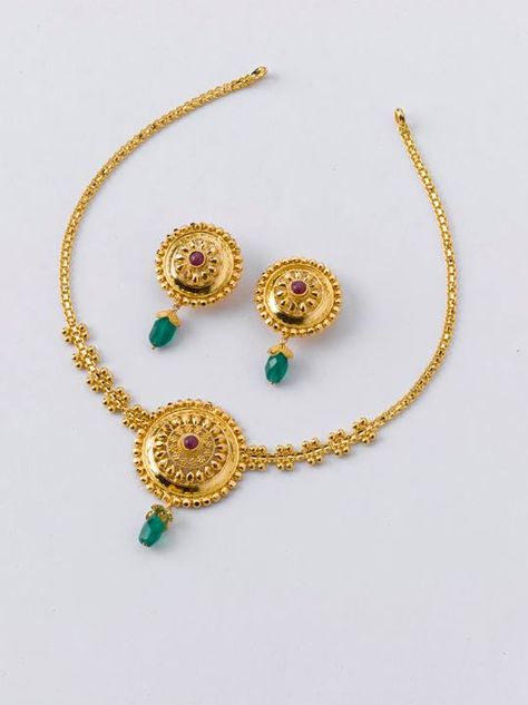 Necklace - 10.200 gm, Rs 35,300/- Earrings - 3.150 gm, Rs 10,900/- 10 Gm Gold Necklace Designs, 10 Grams Gold Necklace Indian With Weight, 10gms Gold Necklace Designs, 10 Grams Gold Necklace, 10 Grams Gold Necklace Indian, 10 Gms Gold Necklace, Pearl Bridal Jewelry Sets, Heart Shaped Diamond Necklace, Gold Jewelry Prom