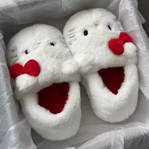 Brand New, No Box. Cute, Hwllo Kitty Slippers! Size Fits Approx 7.5-8 Shoe Size In Womens Plush Material Non-Slip Bottom See Photos Images Hello Kitty, Ac New Leaf, Kitty Clothes, Hello Kitty Clothes, Kitty Plush, Hello Kitty Accessories, Mia 3, Hello Kitty Plush, Hello Kitty Items