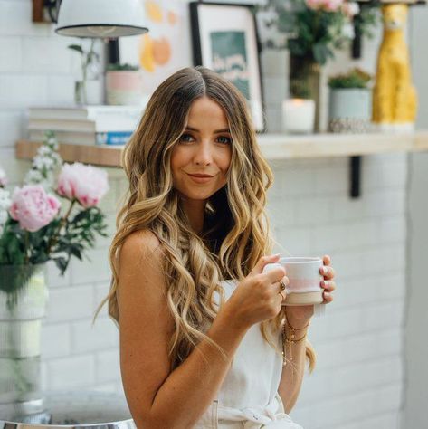 Zoella Hair, Deep Eyes, Zoe Sugg, Zoella, Hair Inspiration Color, Hair Inspo Color, Spoken Word, Girl Crushes, City Style