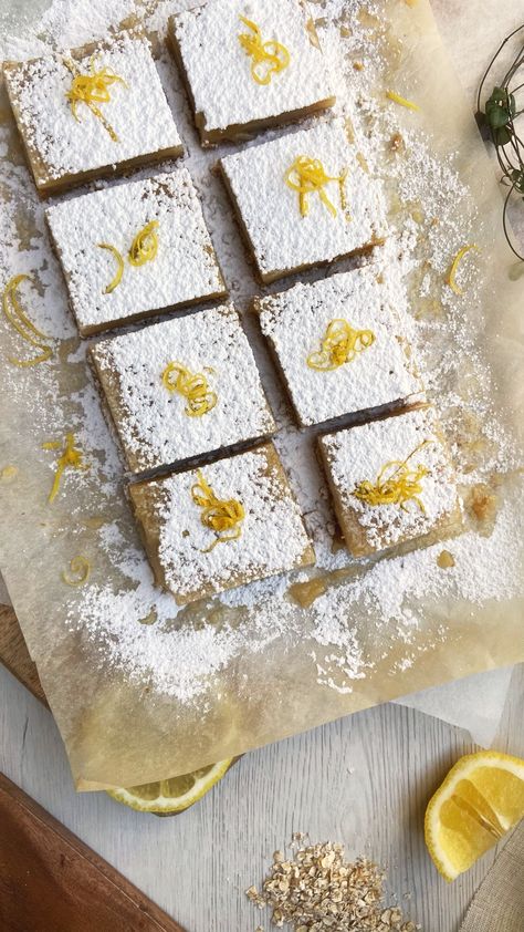 Oat and Almond Vegan Lemon Squares (Gluten Free) Bars With Graham Cracker Crust, Homemade Lemon Bars, Lemon Seasoning, Sugar Cookies With Sprinkles, Lemon Custard, Lemon Squares, Lemon Bread, White Chocolate Cookies, Lemon Filling