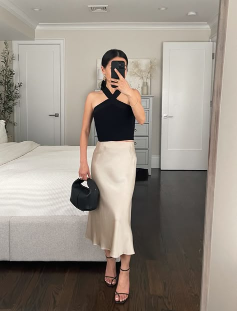 Champagne Midi Skirt, Skirt Dinner Outfit Classy, Long Silk Skirt Outfit Summer, Petite Formal Outfit, Silk Skirt Summer Outfit, Satin Skirt Outfit Party, Evening Attire For Women, Silk Black Skirt Outfit, Silk Skirt Outfit Classy