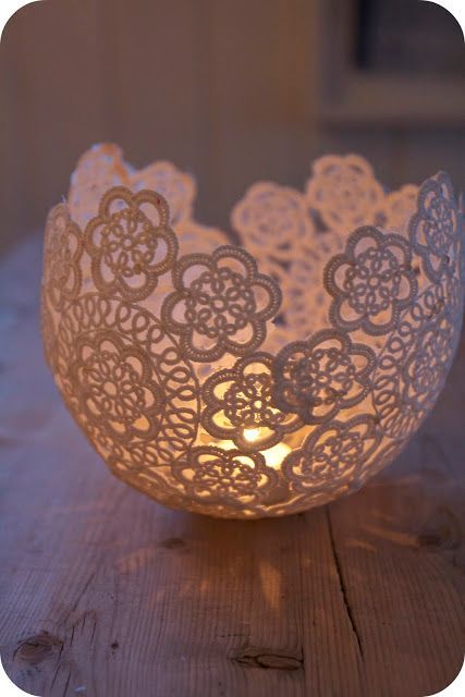 Romantic Tea, Kerajinan Diy, Diy Projektit, Charcuterie Inspiration, Up Balloons, Votive Holder, Lace Doilies, Cool Ideas, Easy Easter