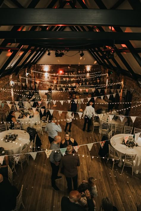 Bunting And Fairy Lights, Evening Wedding Decorations, Wedding Hall Lighting, Lights For Wedding Reception Indoor, Twinkle Lights Wedding Indoor, Dance Hall Decorations, Indoor Party Lighting Ideas, Balcony With Fairy Lights, Small Indoor Reception