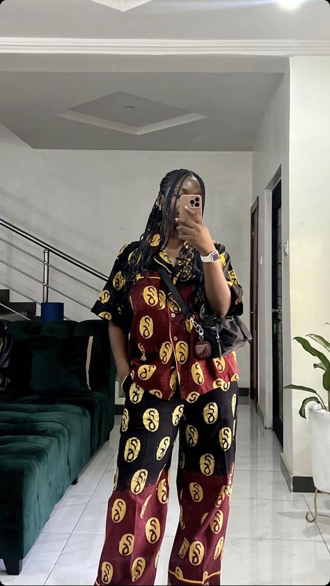 Ankara Trouser Styles For Women, Ankara Pyjamas Outfit, Two Piece Ankara Outfit, Ankara Two Piece Outfit Pants, Ankara Pants And Top, Ankara Style For Women, Ankara Trouser And Top, Casual Pants Outfit, African Print Two Piece