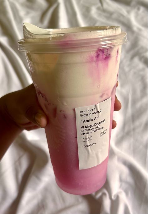 Toasted Vanilla Syrup, Mango Dragonfruit Refresher, Dragonfruit Refresher, Vanilla Sweet Cream, Starbucks Drink Menu, Cream Cold Foam, Starbucks Secret Menu Recipes, Cold Starbucks Drinks, Starbucks Order