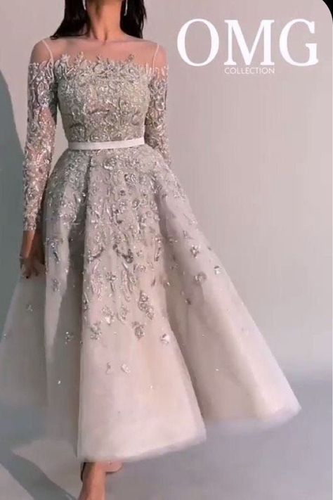 Fancy Dresses Designs, Simple Outfit Ideas Casual, Pakaian Crop Top, Simple Outfit Ideas, Outfit Ideas Aesthetic, Outfit Ideas Casual, Beautiful Evening Dresses, Outfit Simple, Casual Outfit Ideas