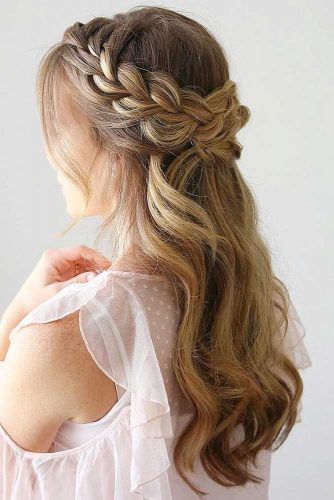 Sanggul Modern, Braided Crown Hairstyles, Medieval Hairstyles, Hairdo Wedding, French Braid Hairstyles, Shoulder Hair, Christmas Hairstyles, Funky Hairstyles, Crown Hairstyles