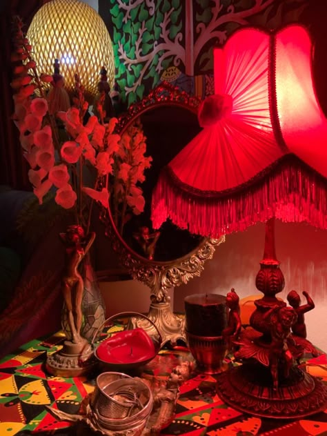 #maximalism #maximalistdecor #red #lamp #baroque Maximalist Lamps, Red Rooms Aesthetic, Red Whimsigothic, Romantic Maximalism, Living Room Dark Academia, Maximalist Room Aesthetic, Plant Aesthetic Room, 90s Maximalism, Red Room Aesthetic