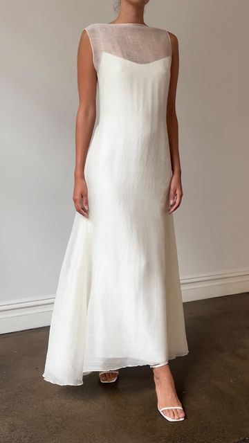 Sphere Bridal Gallery on Instagram: "MEET ROBIN | Soft and understated, the dreamy new silhouette by @lola.varma now landed in our Sydney gallery. Perfect for the minimal bride. Available in our Sydney gallery, to try on and explore our full Lola Varma collection book an appointment via the link in our bio." Bridal Short Reception Dress, Danielle Frankel Simone, Reformation Bridal Dress, Drop Dress Outfit, Sydney Wedding Dress, Kyra Wedding Dress, Lola Varma Wedding Dress, White Dress Bridal Party, Wedding Shift Dress