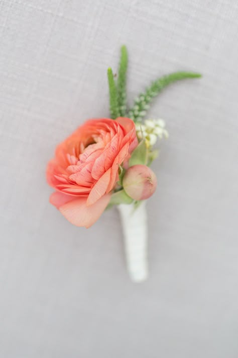 Italian Style Garden, Coral Boutonniere, Peach Boutonniere, Peony Boutonniere, Pink Boutonniere, Wildflower Wedding Theme, Beach Wedding Decorations Reception, Garden Wedding Ideas, Groom Boutonniere