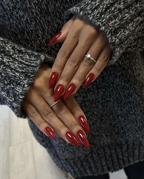 Autumn Nails Aesthetic Almond, September Pedicure Colors 2024, Feminin Nails, Red Gel Acrylic Nails, Deep Red Nails Almond, Long Red Almond Nails, Autumn Nails Inspiration, Red Gel X Nails, Feminine Nails Classy