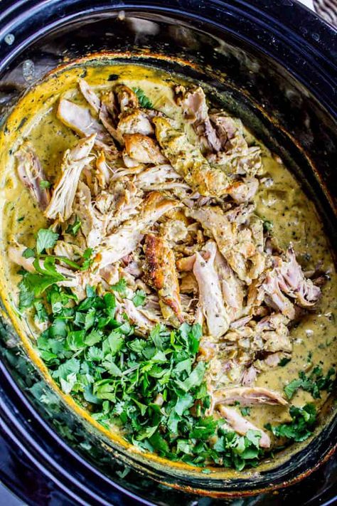 Slow Cooker Basil Chicken, Slow Cooker Coconut Curry Chicken, Slow Cooker Coconut Curry, Kari Ayam, Coconut Curry Sauce, Food Charlatan, Coconut Curry Chicken, Basil Chicken, Crock Pot Recipes