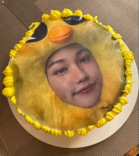 Skz Cupcakes, Straykids Cake Birthday Ideas, Twice Cake Ideas, Skzoo Birthday Cake, Skz Bday Cake, Felix Birthday Cake, K Pop Birthday Cake, Straykids Birthday Cake, Stray Kids Cake Birthday