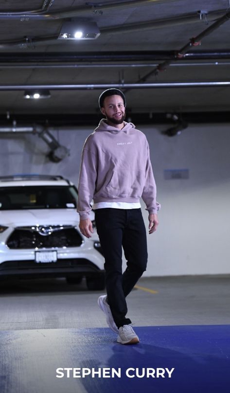 Steph Curry Outfits, Stephen Curry Basketball, Nba Drip, Curry Basketball, Music Page, Steph Curry, Mens Fashion Casual Outfits, Stephen Curry, Best Music