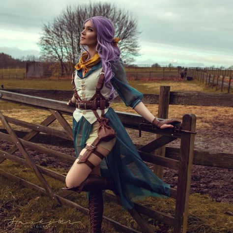 Critical Role Laudna Cosplay, Imogen Critical Roll, Imogen Temult Fanart, Imogen Cosplay, Imogen Critical Role, D&d Cosplay, Laudna Cosplay, Cleric Cosplay, Imogen Temult