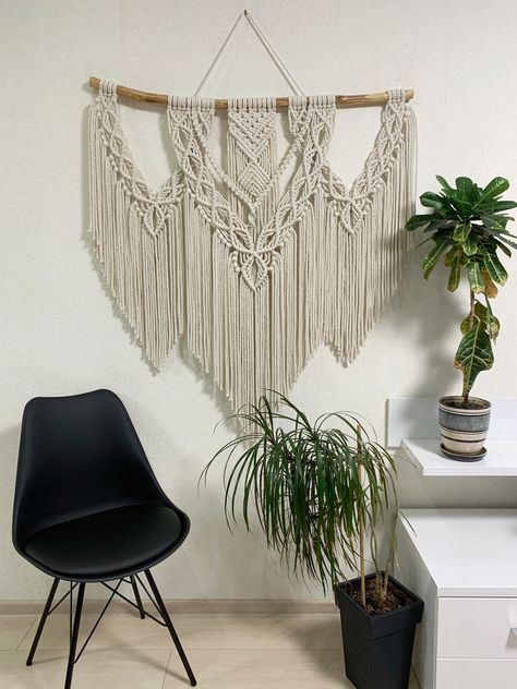 Macrame wall hanging decor can be an unique addition to any room in your house, or a great gift. The wall hanging will make your bedroom, living room or nursery cozy and homely This macrame backdrop will also be perfect for a wedding arch or boho wedding photo zone The item is made of unbleached twisted cotton cord (diameter of 6 mm) Natural material. Before making this macrame I'll send you pictures of pieces of wood for choosing Size 41x44 inches (105x112 cm) +- (on the pictures) And 50x54 inc Mural Macrame, Macrame Mural, Macrame Wall Hanging Decor, Modern Macrame Wall Hanging, Boho Macrame Wall Hanging, Macrame Headboard, Wall Hanging Designs, Macrame Backdrop, Macrame Wall Hanging Diy