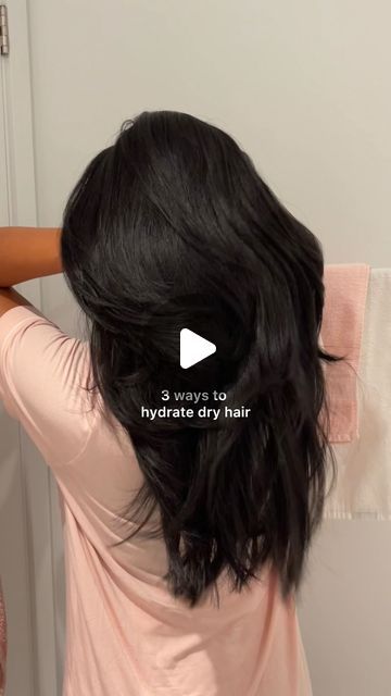 Krishna Patel ✨ Beauty + Self Care on Instagram: "My 3 essential hair tips for the drying months of winter 💖 Products I used will be linked on my LTK store in bio ✨ 1️⃣ Oil hair twice a week. I used @fableandmane amla serum oil on the scalp and HoliRoots oil on the hair 2️⃣ Use hair mask to squish-to-condish. My favourites are @amika soulfood mask, @cocoandeve sweet repair hair mask and @briogeo don’t despair repair mask for high porosity hair 3️⃣ Apply leave in conditioner + oil at night. I’ve been loving the @crownaffair leave in conditioner and hair oil. Not only do they smell amazing but they’re lightweight and super hydrating! They are suitable for low porosity hair ☺️ . . . . . . 3 tips for dry hair Winter hair care tips Dry hair hacks Hydrate hair #winterhaircare #dryhair #haircar Hair Mask For High Porosity Hair, Squish To Condish Wavy Hair, How To Hydrate Dry Hair, How To Apply Leave In Conditioner, Leave In Conditioner For Low Porosity, Hair Oil For Low Porosity Hair, Hair Mask For Low Porosity Hair, Low Porosity Leave In Conditioner, How To Apply Conditioner On Hair