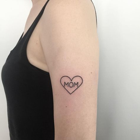 Heart Tattoo Simple, Tattoo New School, Tattoos Face, Celtic Tattoo Symbols, Mom Heart Tattoo, Mum Tattoo, Black And Grey Tattoos Sleeve, Pocket Watch Tattoos, Tattoo New