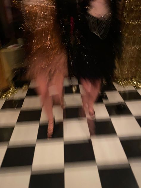 1920s Aesthetic Gatsby Party, 20s Aesthetic Party, Black And Gold Party Aesthetic, 20s Party Aesthetic, Roaring 20s Aesthetic Party, Roaring 20s Party Aesthetic, 1920s Party Aesthetic, 1920s Aesthetic Gatsby, 20s Birthday Party Theme