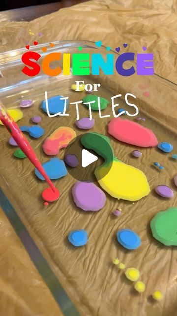 Preschool Paint Crafts, Colors Science Preschool, Oil Water Food Coloring Experiment, Steam Experiments For Preschool, Oil And Water Experiments For Kids, Science Experiments For Infants, Kindergarten Science Experiments Easy, Vegetable Oil Painting, Color Mixing Experiments For Kids