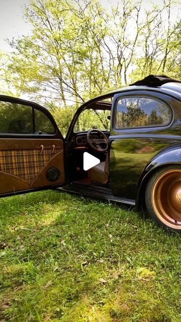 Classic Volkswagen Beetle, Classic Volkswagen, Vw Beetle Classic, Vw Beetle, The Keys, Vw Beetles, Beetles, Beautiful Dress, Custom Cars