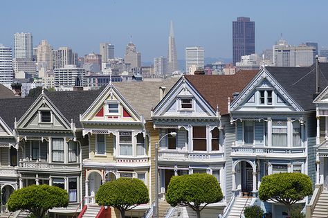 Pink Ladies, San Francisco, CA, EEUU Painted Lady House, San Francisco Wallpaper, Painted Ladies San Francisco, San Francisco Vacation, Alamo Square, Cross Country Road Trip, Painted Ladies, Vacation Packages, Daytona Beach