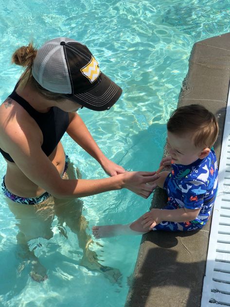 Swimming Lessons With Mom: Basic Water Skills for Toddlers Swim Instructor, Swim Mom, Toddler Swimming, Swimming Lessons, Future Mom, Swim Lessons, Going Viral, With Mom, Boy Mom