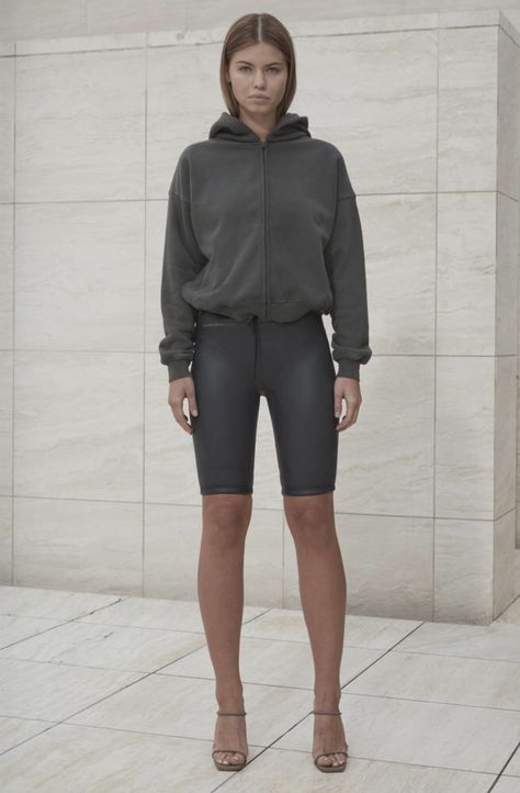 YEEZY season 6 Athletic Lounge Wear, Yeezy Hoodie, Yeezy Collection, Yeezy Season 6, Yeezy Fashion, Yeezy Outfit, Yeezy Season, Bike Shorts, Sport Fashion