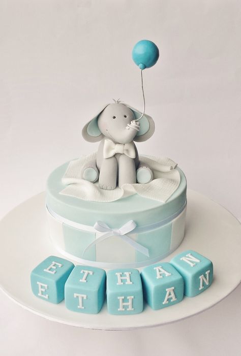 Boy Christening Cake, Birthdays Themes, Baby Boy Christening Cake, Gateau Baby Shower Garcon, Torturi Baby Shower, Yas Pasta, Baptism Cake Boy, Christening Cake Boy, Boys First Birthday Cake