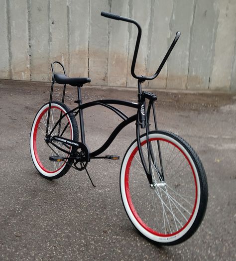 Lowrider Beach Cruiser Bikes, Custom Beach Cruiser, Lowrider Bikes, Bici Retro, Rat Bikes, Lowrider Bicycle, Schwinn Bike, Beach Cruisers, Beach Cruiser Bikes