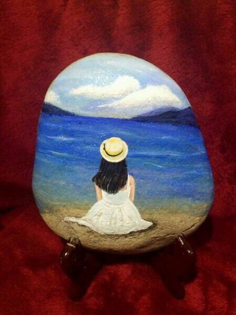 River Stones Crafts, Art Pierre, Stone Art Painting, Painted Rocks Kids, Painted Rocks Diy, Rock Painting Ideas Easy, Rock Painting Patterns, Paint Rock, Rock Painting Designs