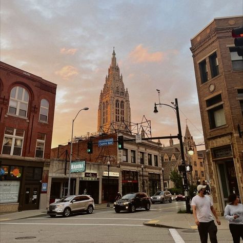 shadyside in pittsburgh, PA near penn ave Pittsburgh Pennsylvania Aesthetic, Pittsburgh At Night, Pittsburgh Aesthetic, Pittsburgh Apartments, Punxsutawney Pa, City Reference, Lighting Mood, Dream Salon, Interest Board